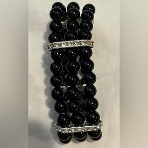Black stretch bracelet! Simply and fun!